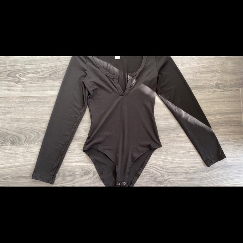 Forever 21 bodysuit 💛